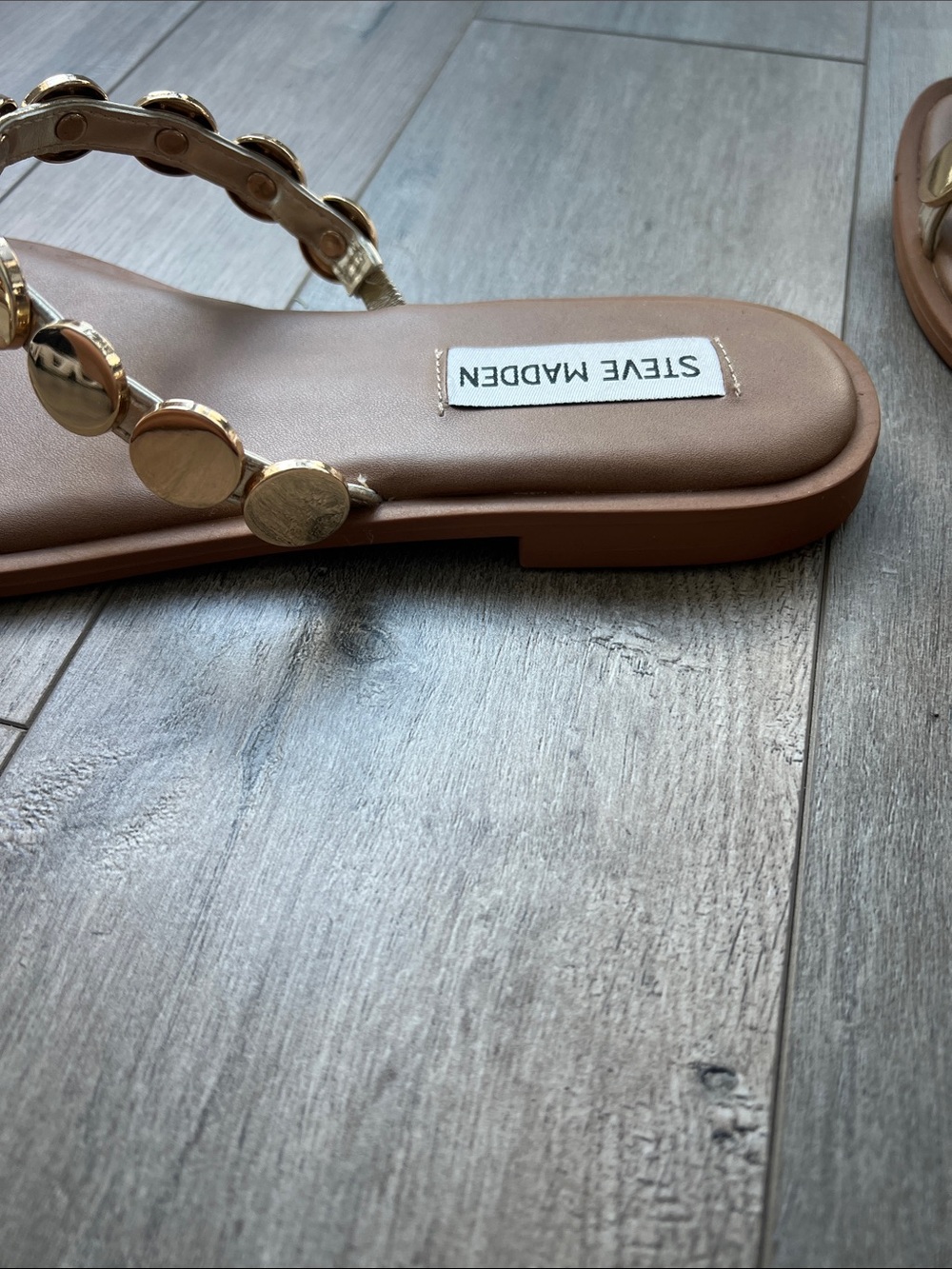 Steve Madden Tan Slide Sandals with Gold Disc Accents-size 9 - Picture 3 of 3